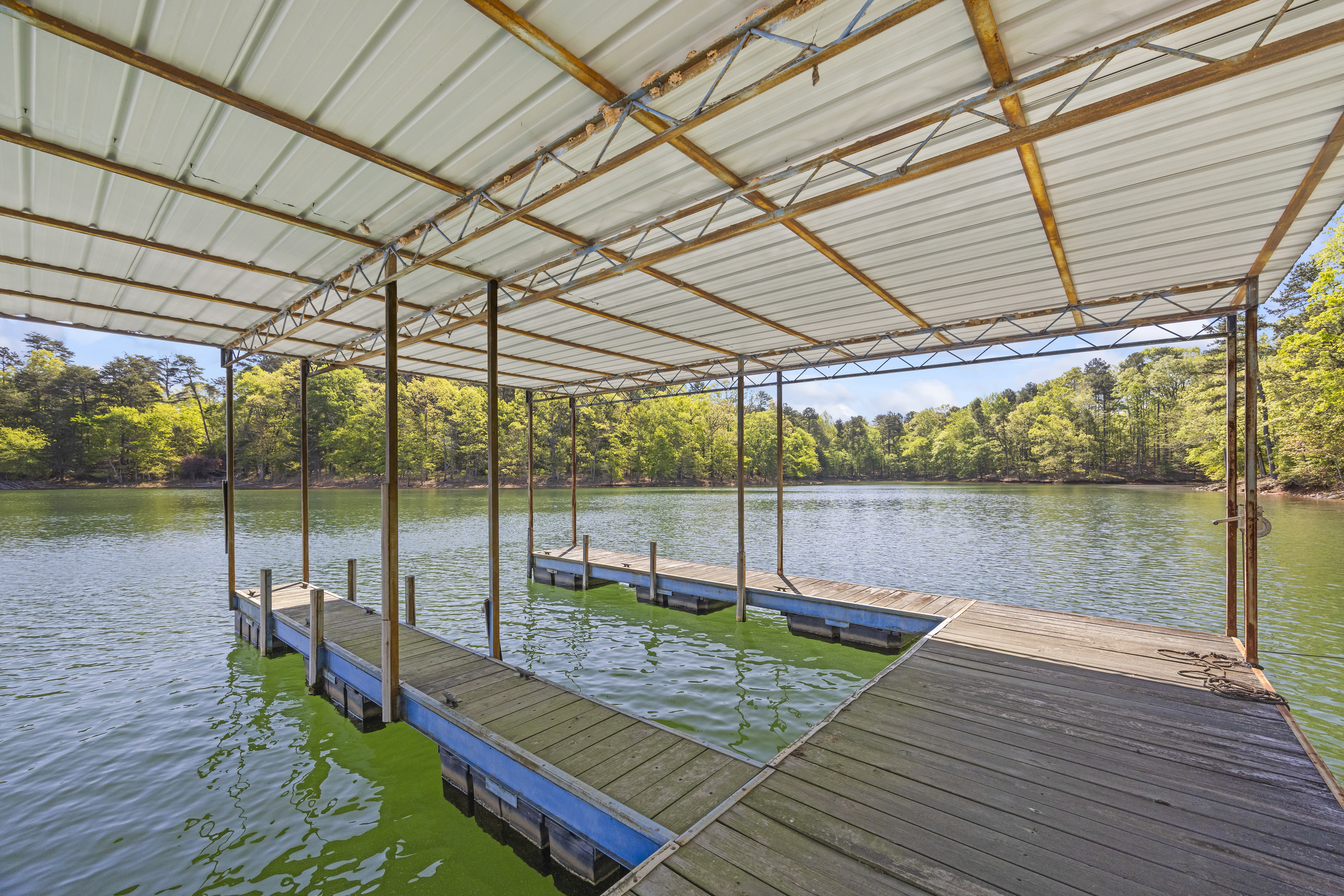 Hartwell, Georgia, 30643, United States, 4 Bedrooms Bedrooms, ,4 BathroomsBathrooms,Residential,For Sale,1906193