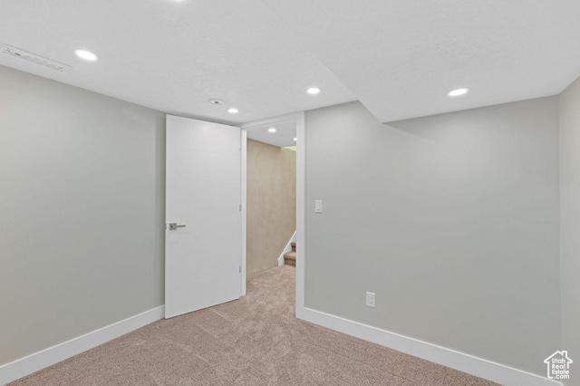 Murray, Utah, 84107, United States, 5 Bedrooms Bedrooms, ,3 BathroomsBathrooms,Residential,For Sale,1943012