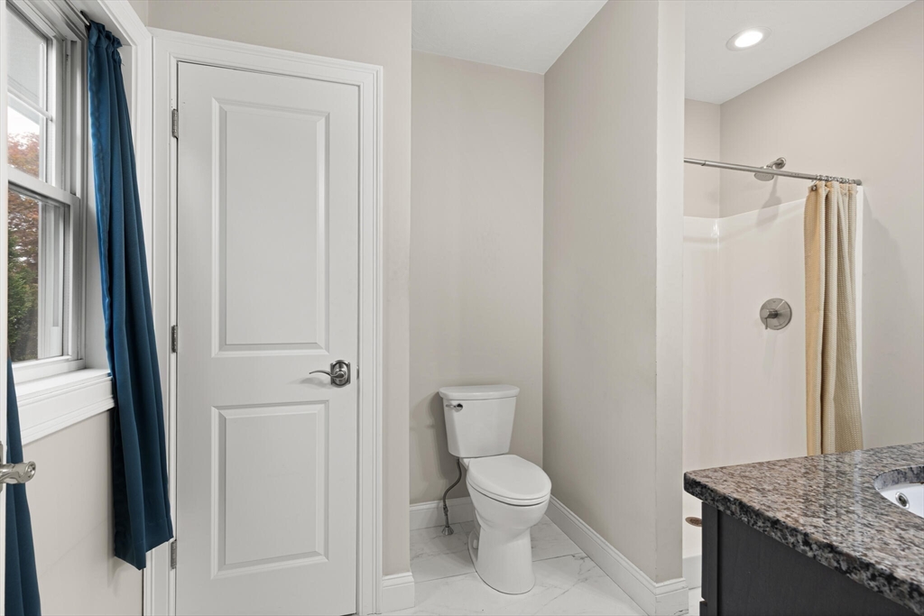 Holbrook, Massachusetts, 02343, United States, 2 Bedrooms Bedrooms, ,2 BathroomsBathrooms,Residential,For Sale,1957151