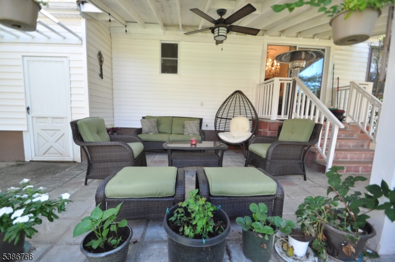 Burlington, Springfield Township`, New Jersey, 07081, United States, 4 Bedrooms Bedrooms, ,3 BathroomsBathrooms,Residential,For Sale,1979460