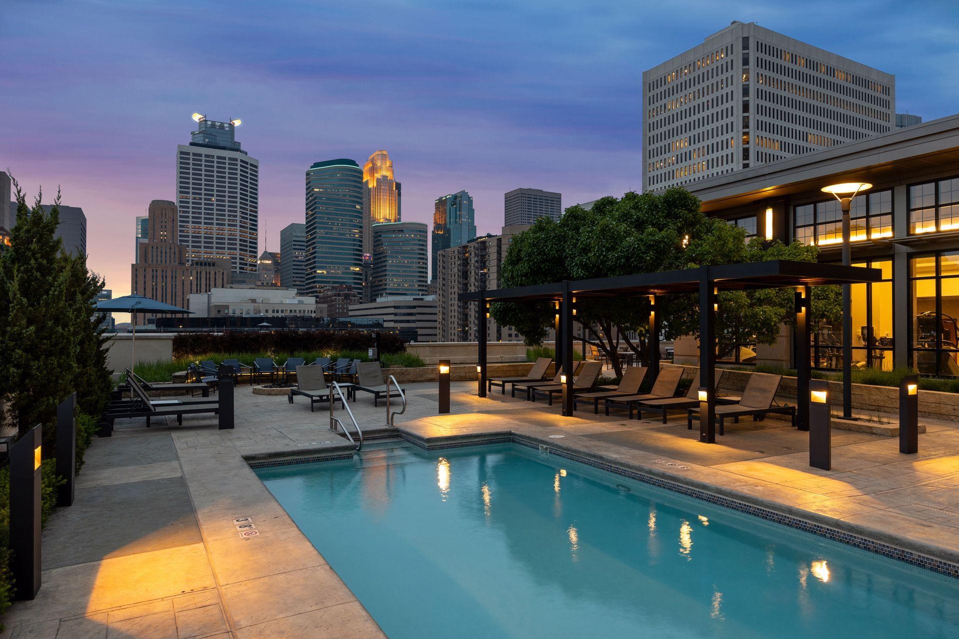  Elevated Living Above the Mississippi River - 物件實景