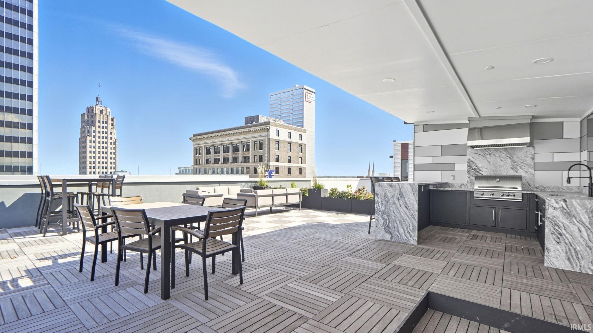 Fort Wayne, Indiana, 46802, United States, 2 Bedrooms Bedrooms, ,3 BathroomsBathrooms,Residential,For Sale,1987044