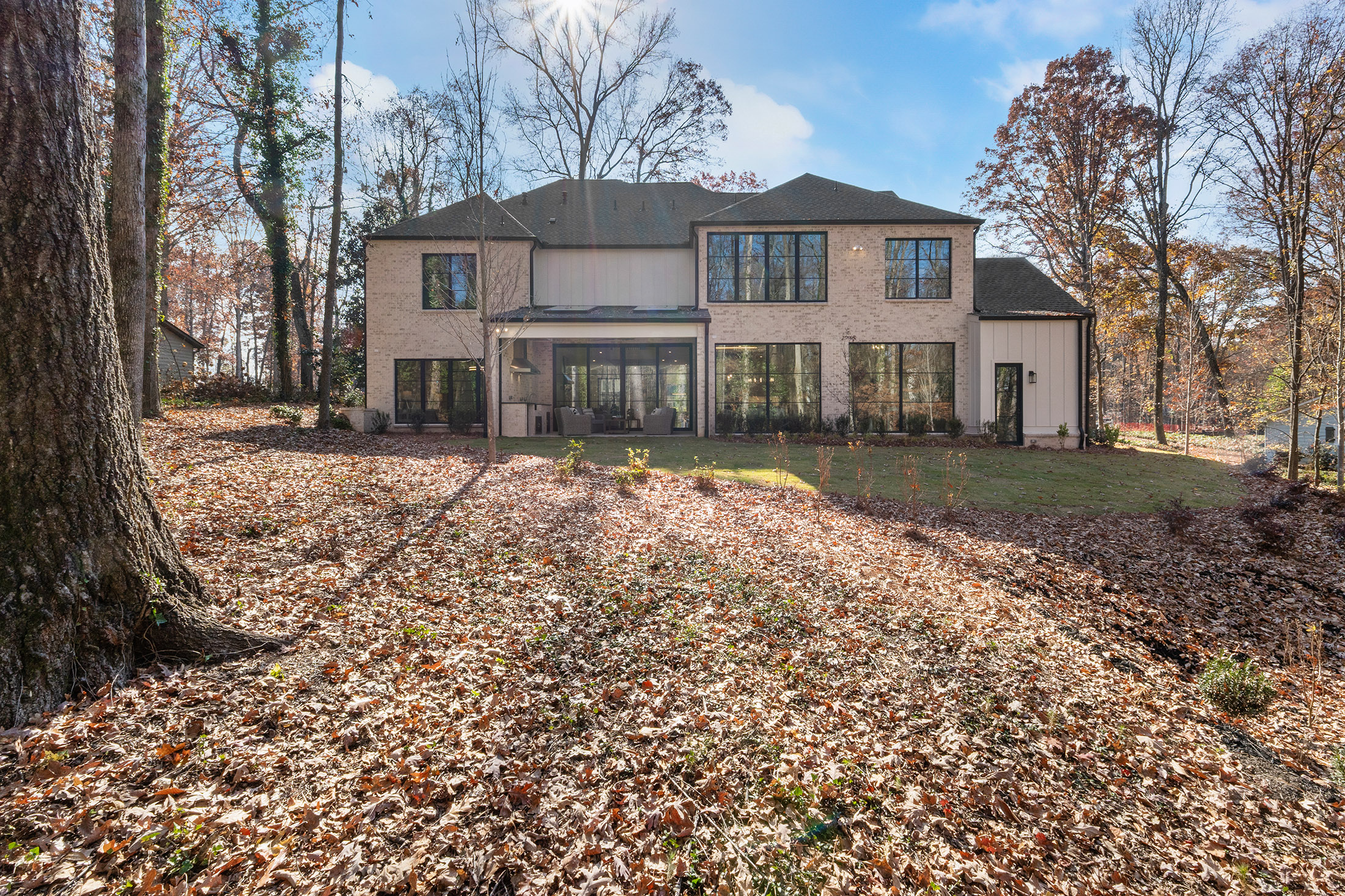  The Epitome of Alpharetta Luxury: Transitional Masterpiece in Garden District - 物件實景