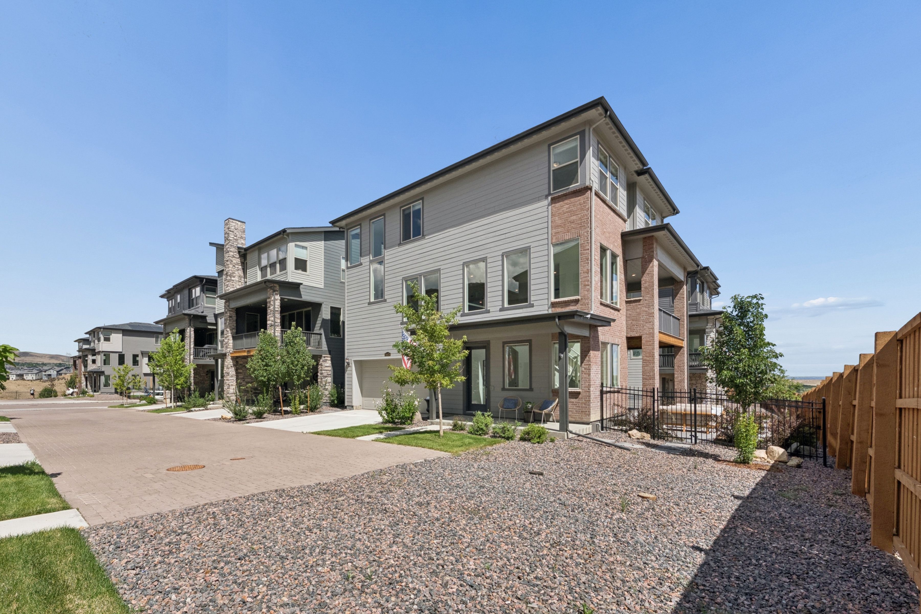  Elevated Colorado Living with 180° Mountain & Reservoir Views - 物件實景