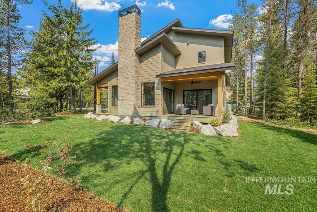 Donnelly, Idaho, 83615, United States, 3 Bedrooms Bedrooms, ,3 BathroomsBathrooms,Residential,For Sale,1976612