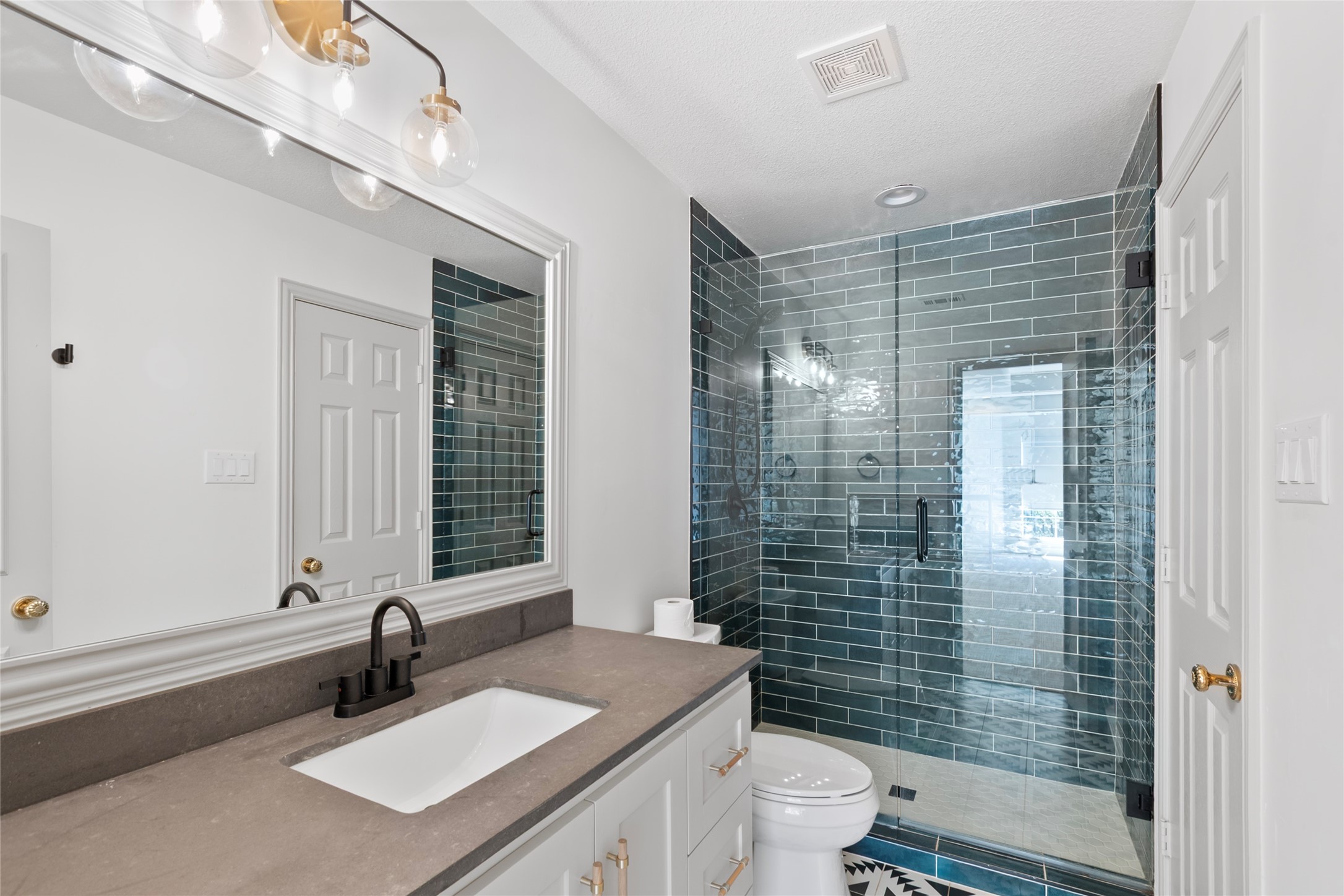 Southlake, Texas, 76092, United States, 5 Bedrooms Bedrooms, ,6 BathroomsBathrooms,Residential,For Sale,1962326