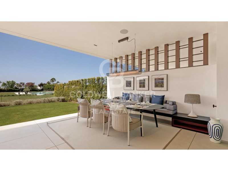 M?laga, Marbella, Nag?eles-Milla de Oro M?laga, Ma, Marbella, Andalusia, ES, 4 Bedrooms Bedrooms, ,4 BathroomsBathrooms,Residential,For Sale,M?laga, Marbella, Nag?eles-Milla de Oro M?laga, Ma,1647020