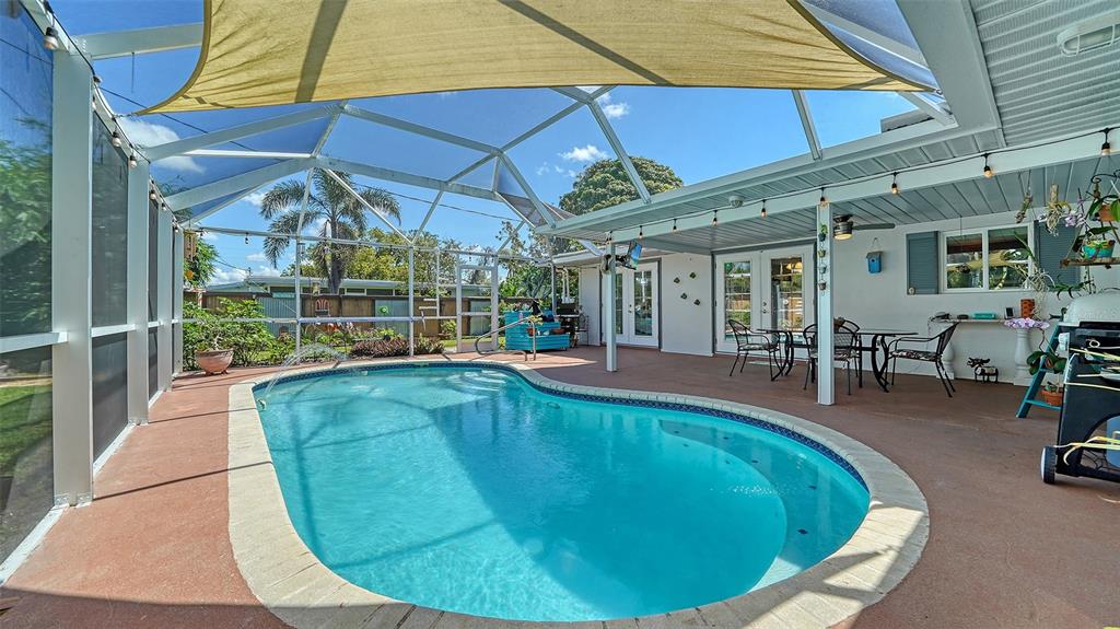 Sarasota, Florida, 34231, United States, 3 Bedrooms Bedrooms, ,2 BathroomsBathrooms,Residential,For Sale,1883466
