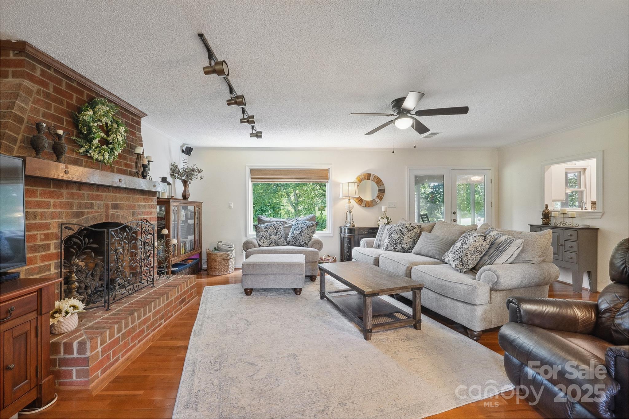 Granite Falls, North Carolina, 28630, United States, 4 Bedrooms Bedrooms, ,4 BathroomsBathrooms,Residential,For Sale,1907172