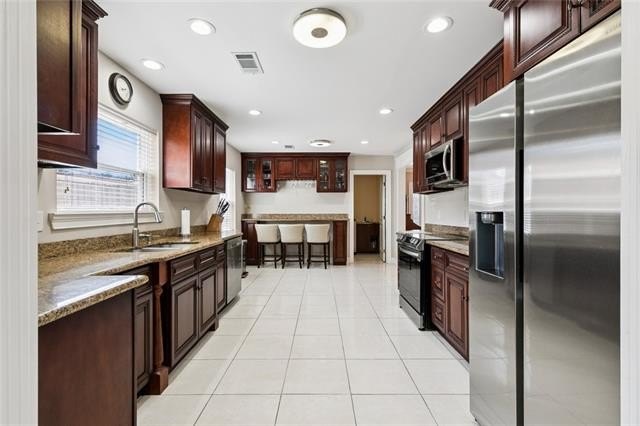 New Orleans, Louisiana, 70122, United States, 5 Bedrooms Bedrooms, ,3 BathroomsBathrooms,Residential,For Sale,1980126