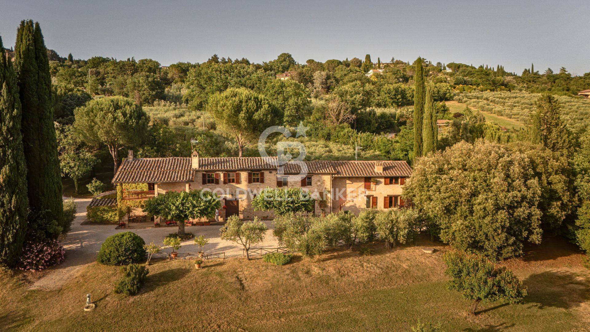 Perugia, Perugia, 06100, IT, 6 Bedrooms Bedrooms, ,3 BathroomsBathrooms,Residential,For Sale,1883691