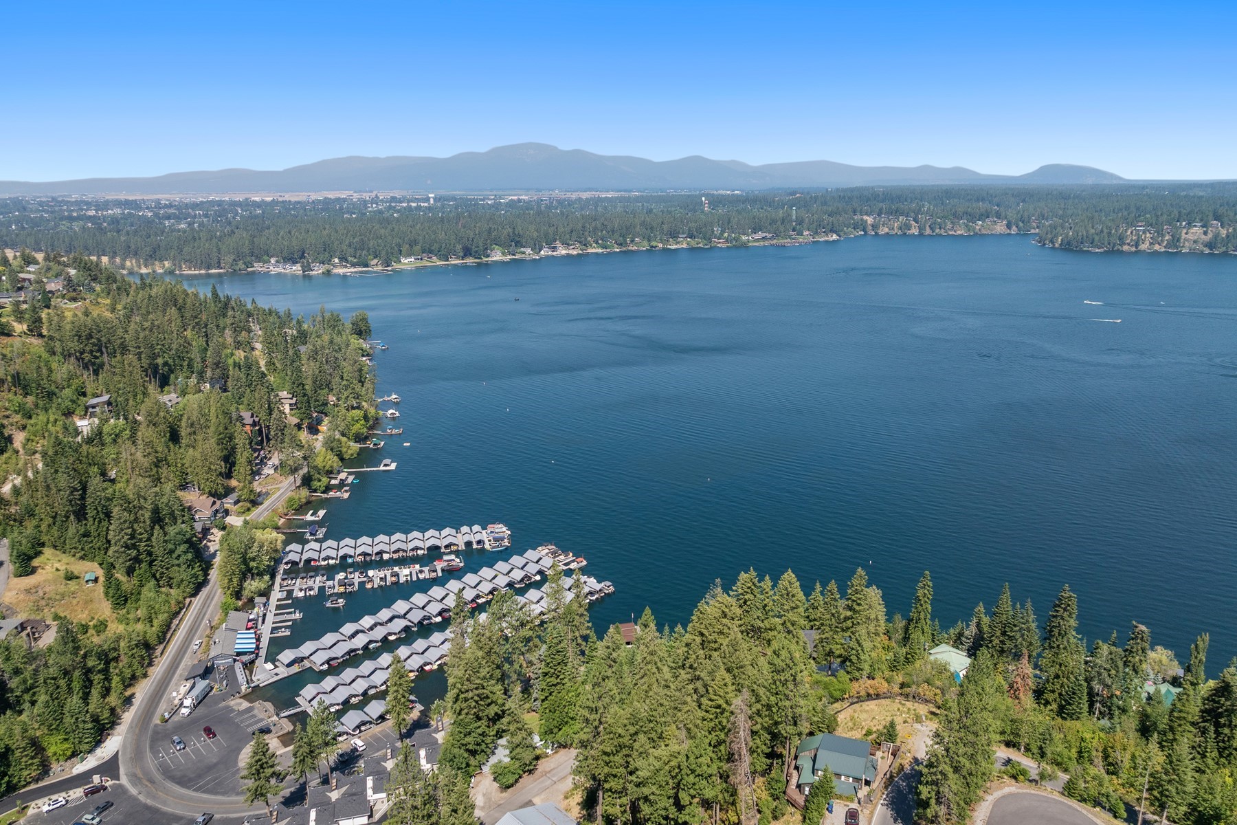  Hayden Lake Close-in w/ Big Potential - 物件實景