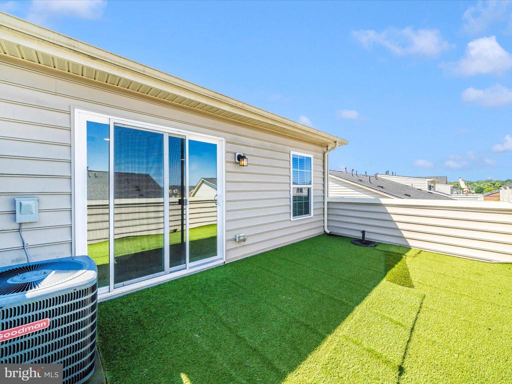 Greenbelt, Maryland, 20770, United States, 3 Bedrooms Bedrooms, ,4 BathroomsBathrooms,Residential,For Sale,2001496