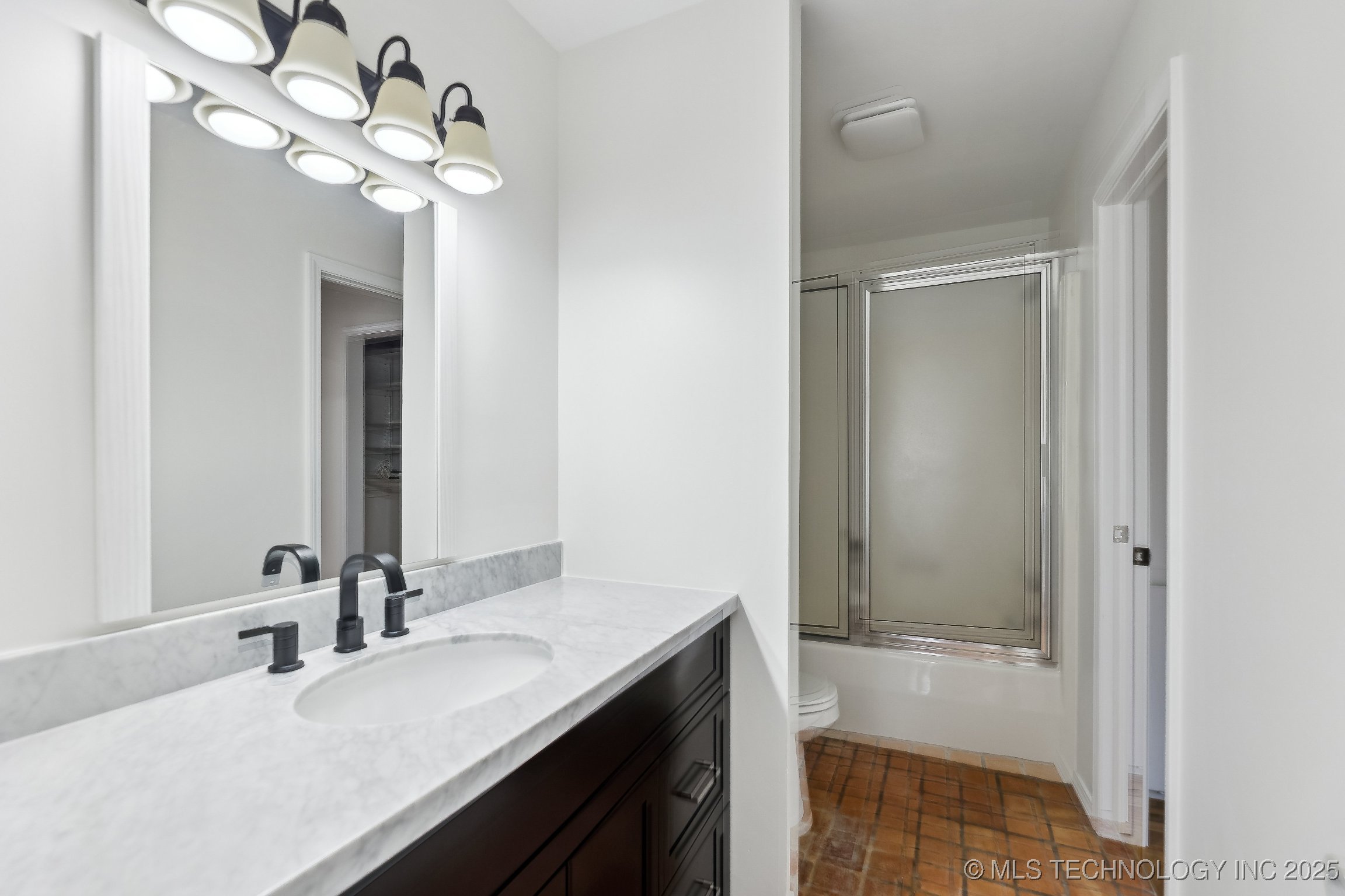 Sand Springs, Oklahoma, 74063, United States, 3 Bedrooms Bedrooms, ,3 BathroomsBathrooms,Residential,For Sale,1901465