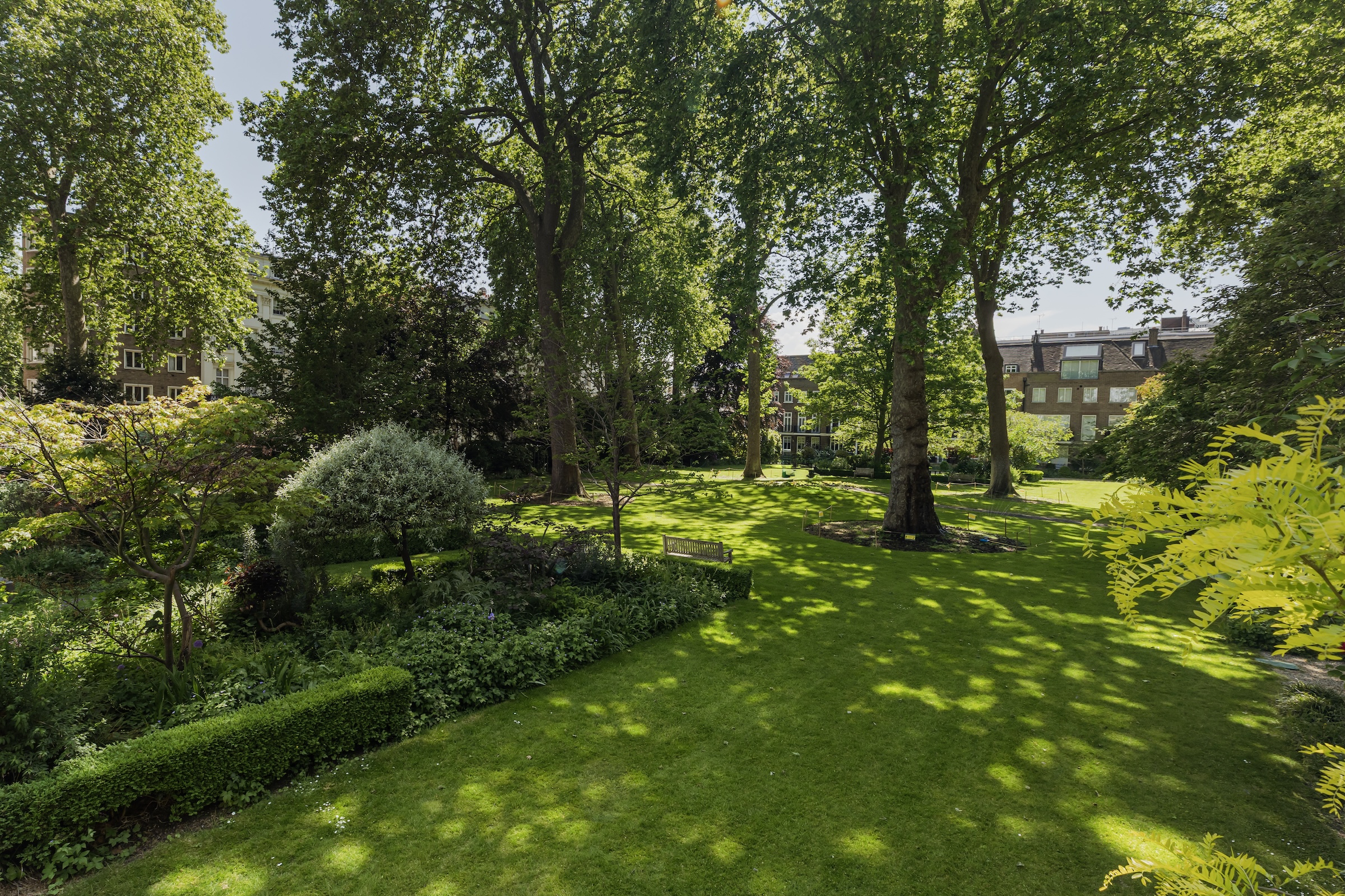  An immaculately finished lateral apartment overlooking Gloucester Square - 物件實景