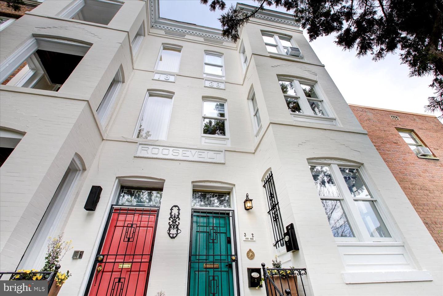 Washington, District of Columbia, 20002, United States, 8 Bedrooms Bedrooms, ,7 BathroomsBathrooms,Residential,For Sale,2001910