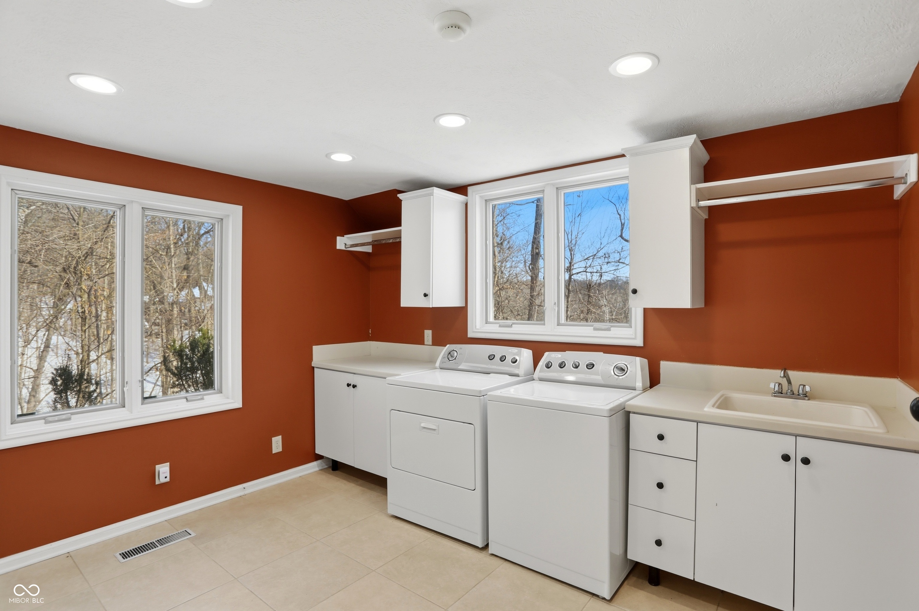 Indianapolis, Indiana, 46256, United States, 6 Bedrooms Bedrooms, ,10 BathroomsBathrooms,Residential,For Sale,2016946