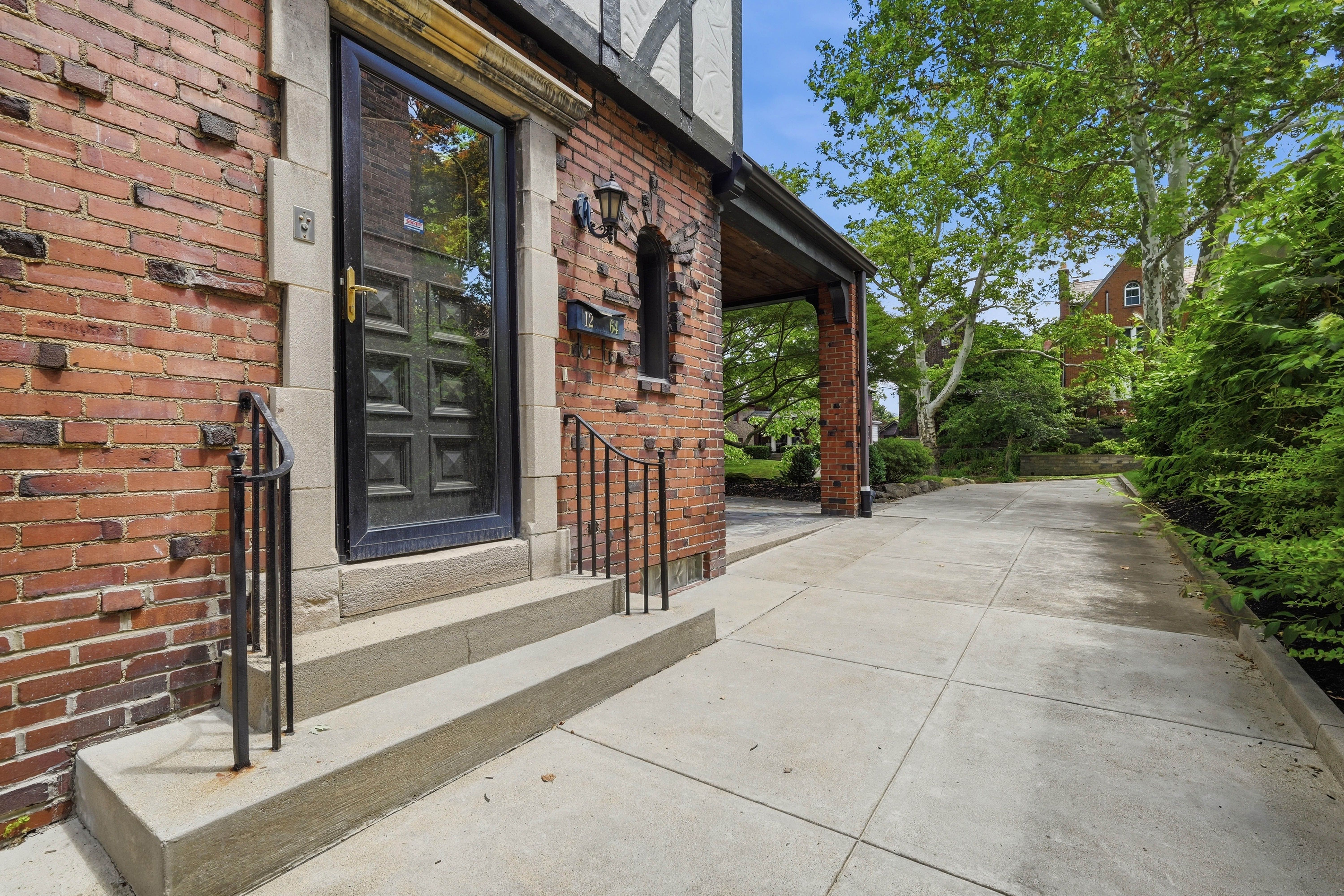  1264 Bellerock Street, Pittsburgh, PA 15217 - 物件實景