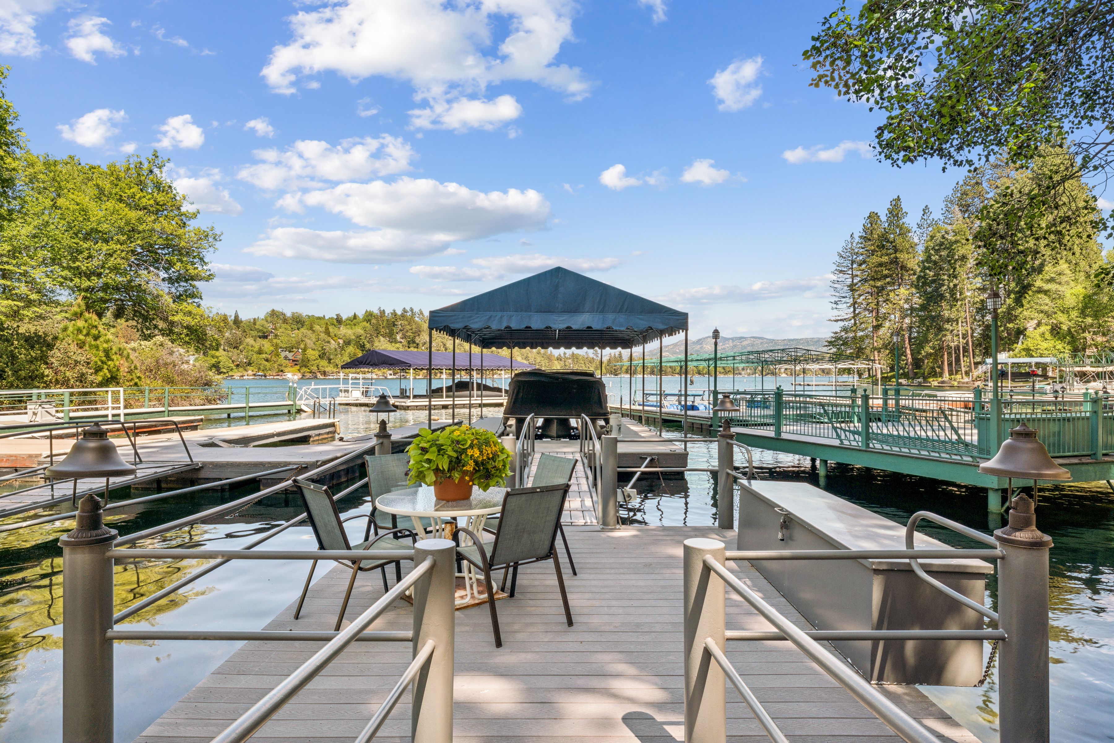  27720 Hamiltair Drive, Lake Arrowhead, CA 92352 - 物件實景