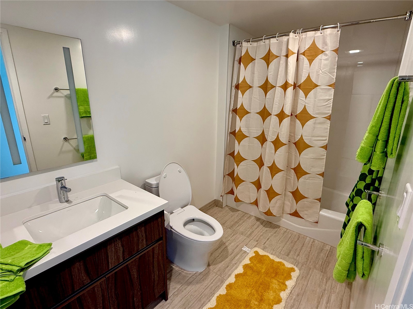 Honolulu, Hawaii, 96814, United States, 2 Bedrooms Bedrooms, ,2 BathroomsBathrooms,Residential,For Sale,1988150