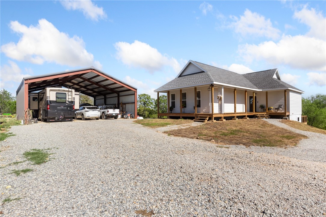 Yellville, Arkansas, 72687, United States, 2 Bedrooms Bedrooms, ,3 BathroomsBathrooms,Residential,For Sale,1970032