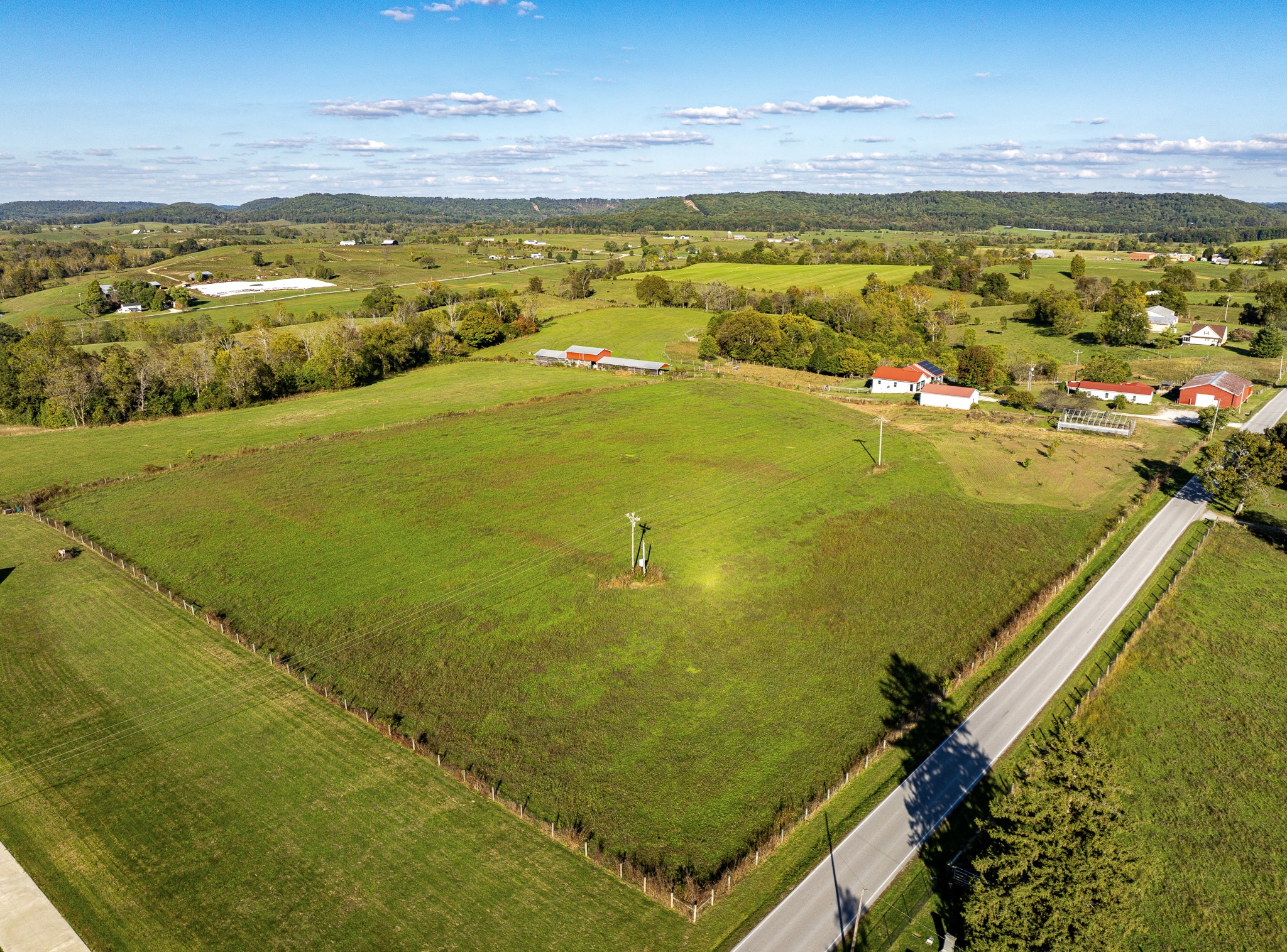 Hillsboro, Kentucky, 41049, United States, 3 Bedrooms Bedrooms, ,3 BathroomsBathrooms,Residential,For Sale,1984101