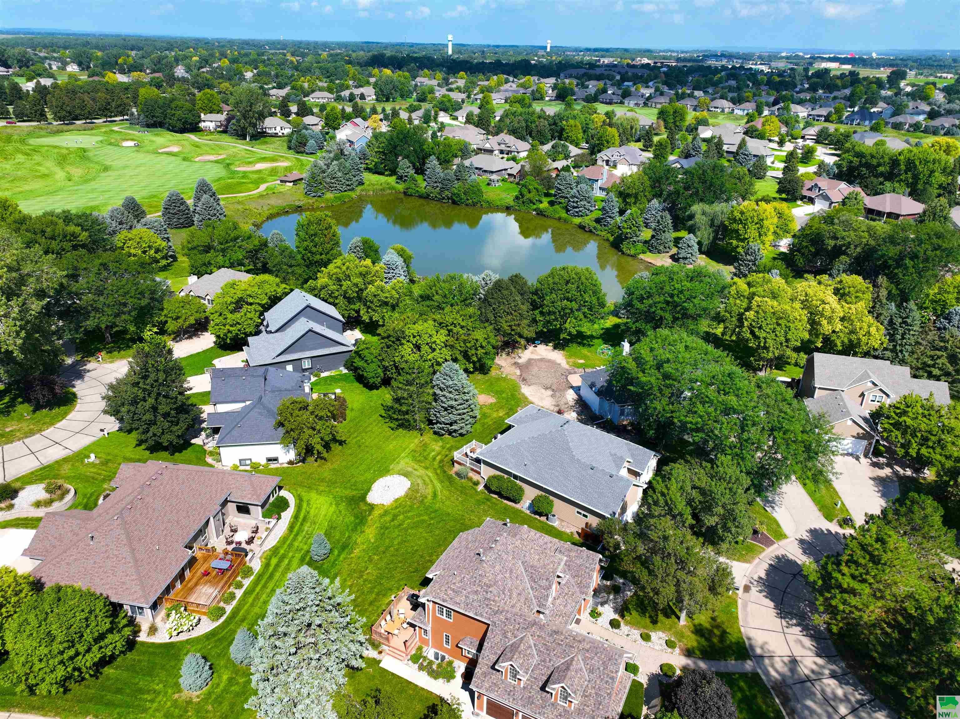 Dakota Dunes, South Dakota, 57049, United States, 5 Bedrooms Bedrooms, ,4 BathroomsBathrooms,Residential,For Sale,1928249