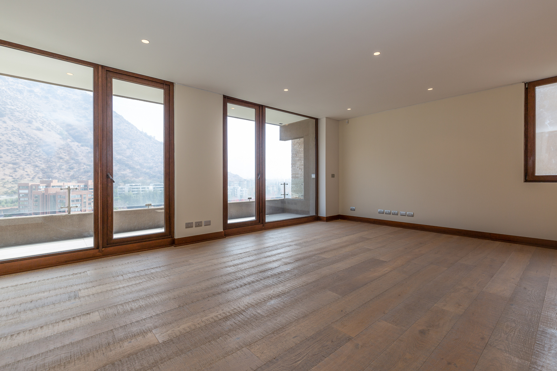  4-bedroom penthouse in Los Trapenses - 物件實景