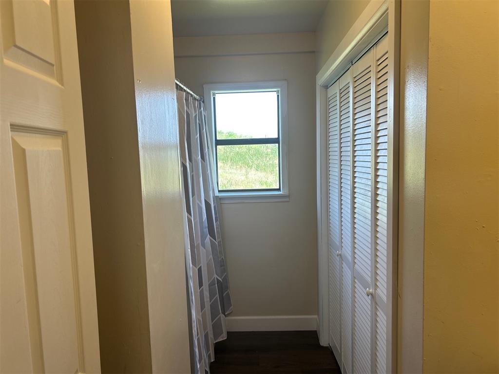 Sallisaw, Oklahoma, 74955, United States, ,Residential,For Sale,2011135