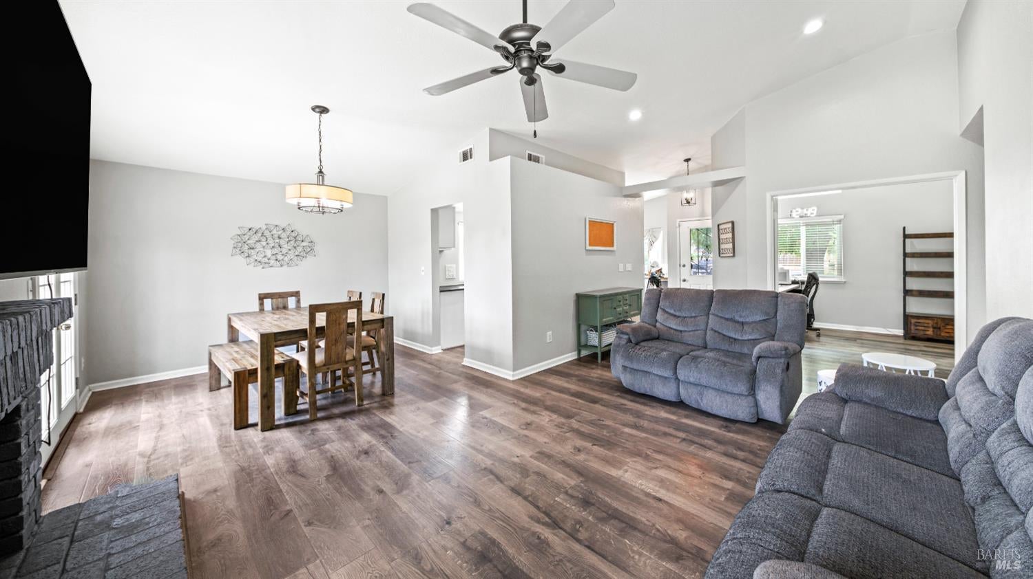 Oakley, California, 94561, United States, 3 Bedrooms Bedrooms, ,2 BathroomsBathrooms,Residential,For Sale,1882790
