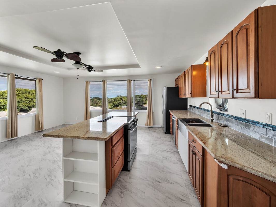 Hilo, Hawaii, 96720, United States, 4 Bedrooms Bedrooms, ,2 BathroomsBathrooms,Residential,For Sale,1838914