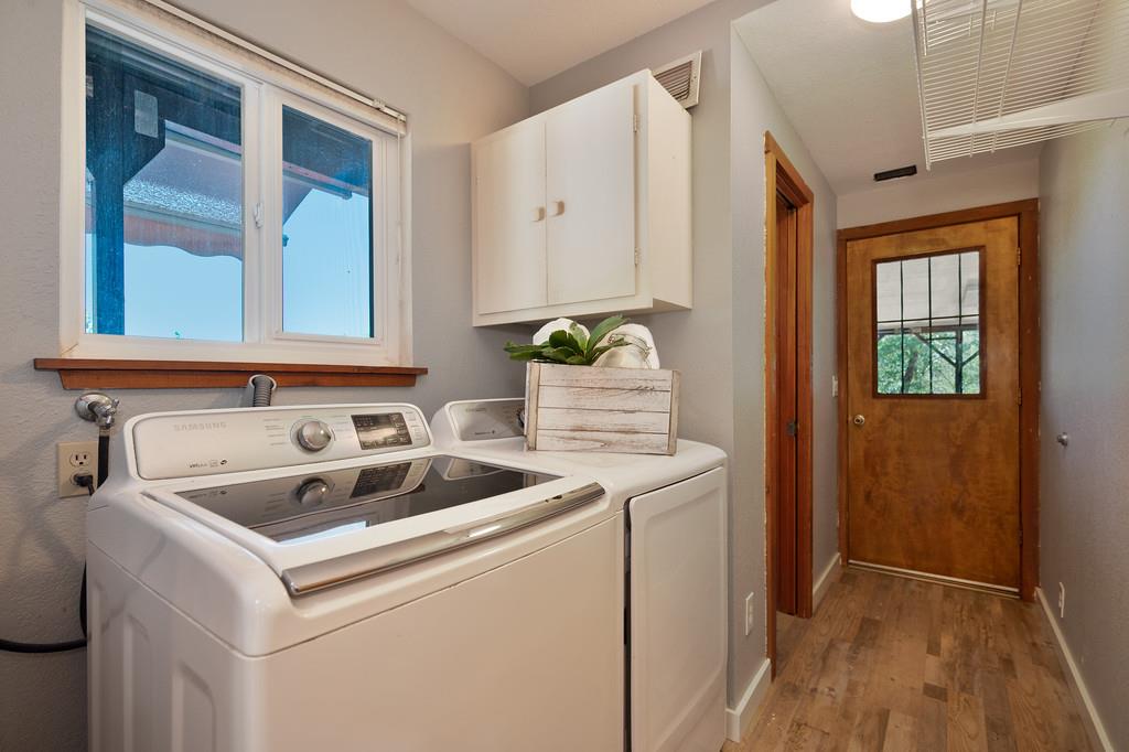 Applegate, California, 95703, United States, 3 Bedrooms Bedrooms, ,3 BathroomsBathrooms,Residential,For Sale,1912050