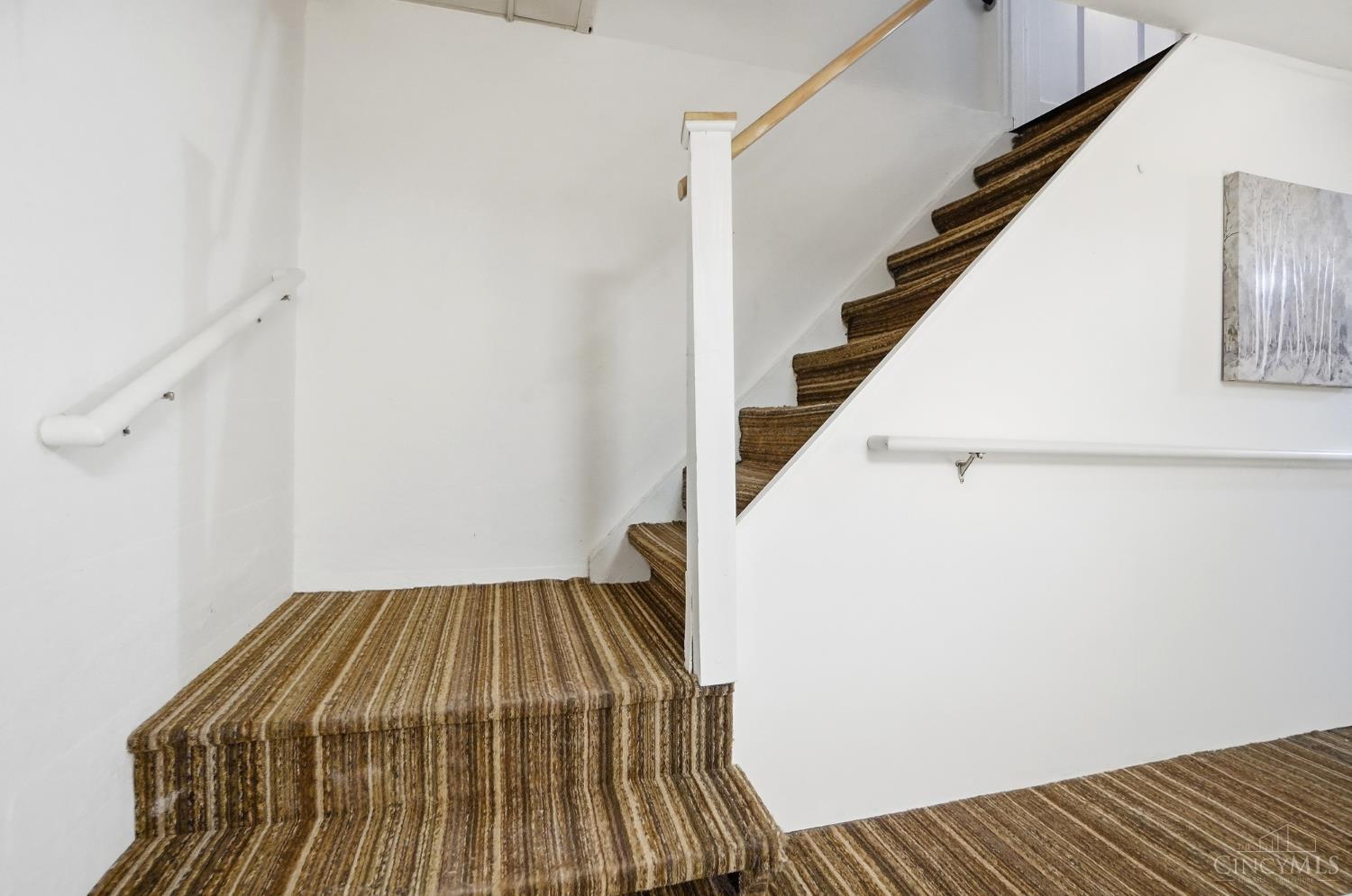 Cincinnati, Ohio, 45227, United States, 3 Bedrooms Bedrooms, ,2 BathroomsBathrooms,Residential,For Sale,1989456