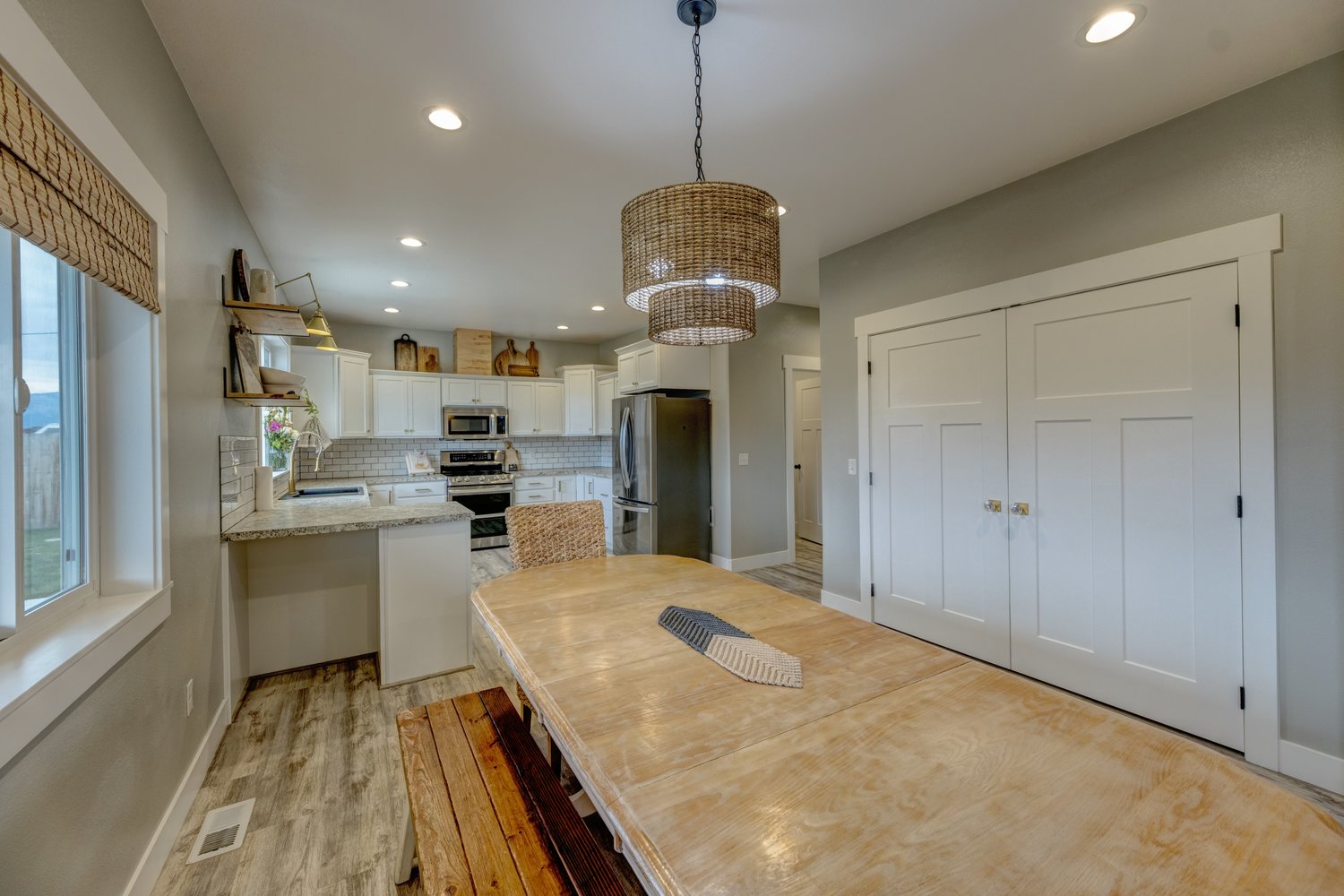 Ranchester, Wyoming, 82839, United States, 4 Bedrooms Bedrooms, ,3 BathroomsBathrooms,Residential,For Sale,1990445