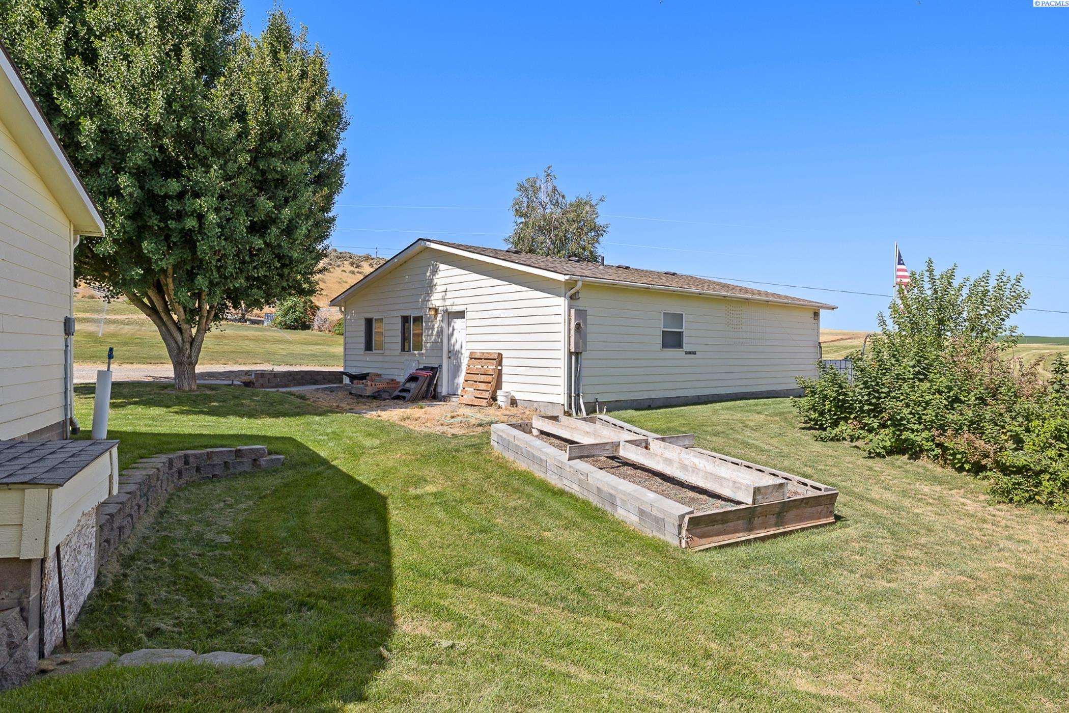 Eltopia, Washington, 99330, United States, 4 Bedrooms Bedrooms, ,1 BathroomBathrooms,Residential,For Sale,1901493
