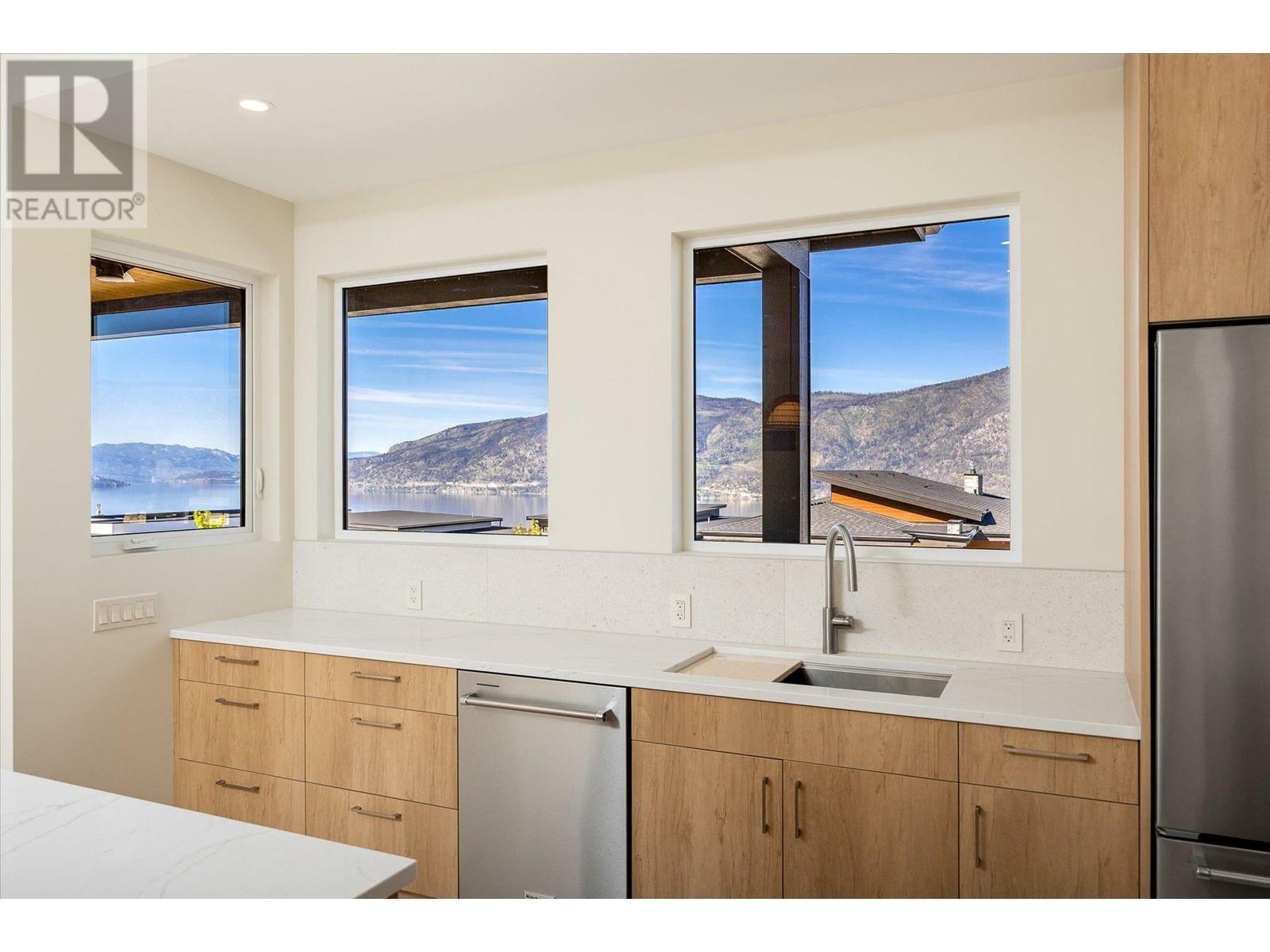 LAKE COUNTRY, British Columbia, V4V 0A4, CA, 3 Bedrooms Bedrooms, ,2 BathroomsBathrooms,Residential,For Sale,1837010