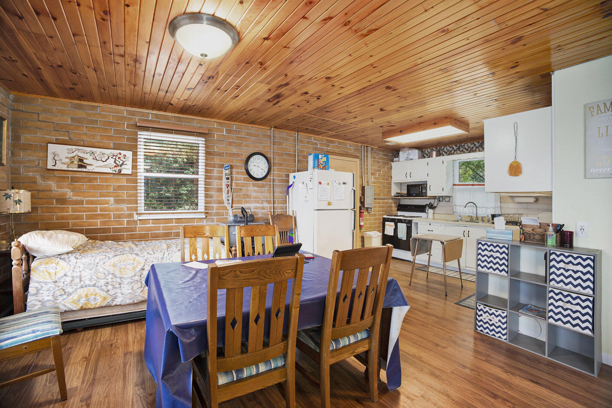 Fennville, Michigan, 49408, United States, 1 Bedroom Bedrooms, ,1 BathroomBathrooms,Residential,For Sale,1976212