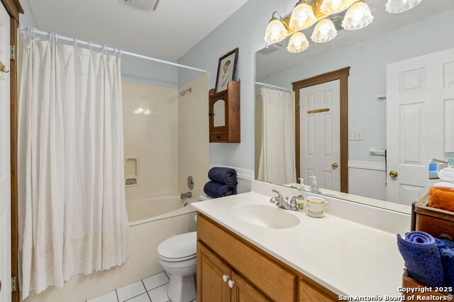 Lakehills, Texas, 78063, United States, 4 Bedrooms Bedrooms, ,5 BathroomsBathrooms,Residential,For Sale,1847540