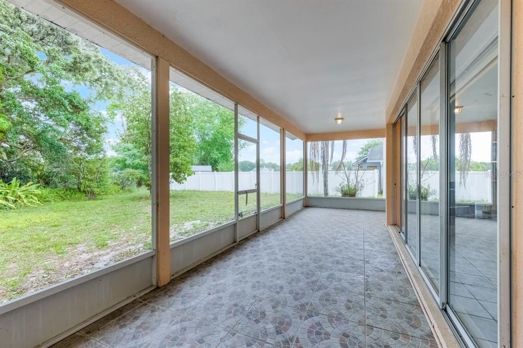 Apopka, Florida, 32712, United States, 5 Bedrooms Bedrooms, ,5 BathroomsBathrooms,Residential,For Sale,1806411