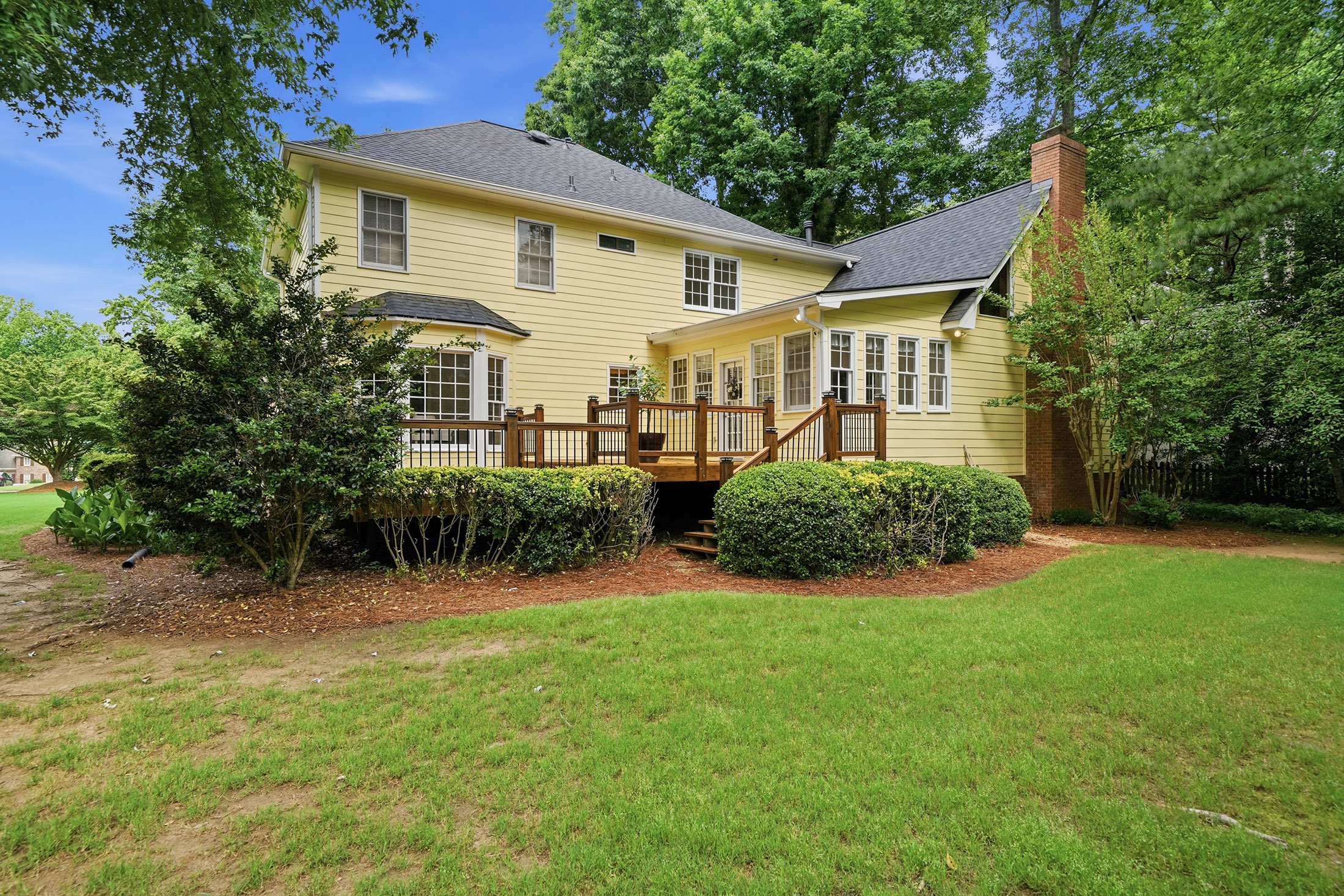  Tucked Into a Cul-de-Sac in Johns Creek’s Sought-After Glastonberry Neighborhood - 物件實景