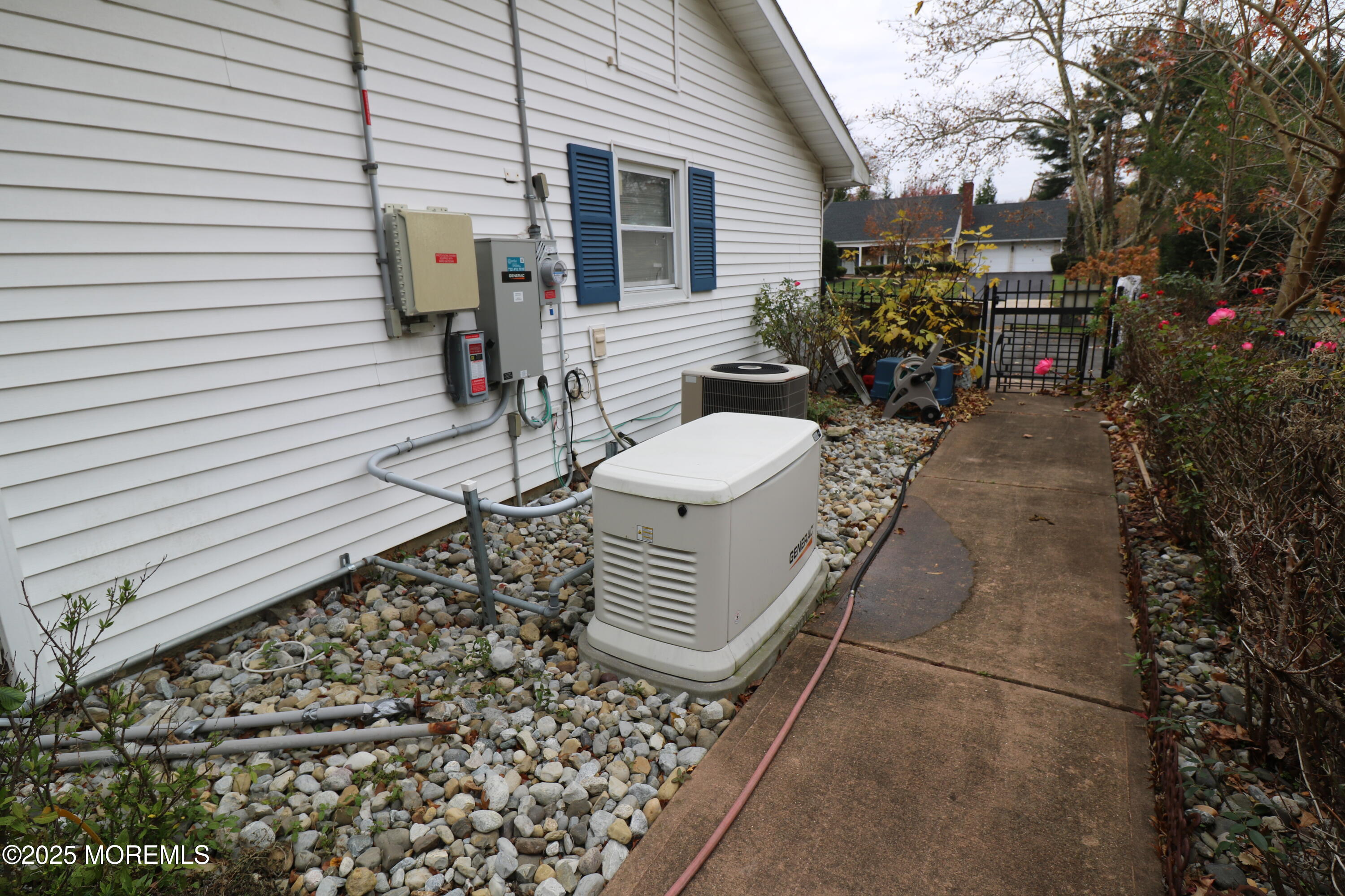 Aberdeen, New Jersey, 07747, United States, 3 Bedrooms Bedrooms, ,2 BathroomsBathrooms,Residential,For Sale,1992431