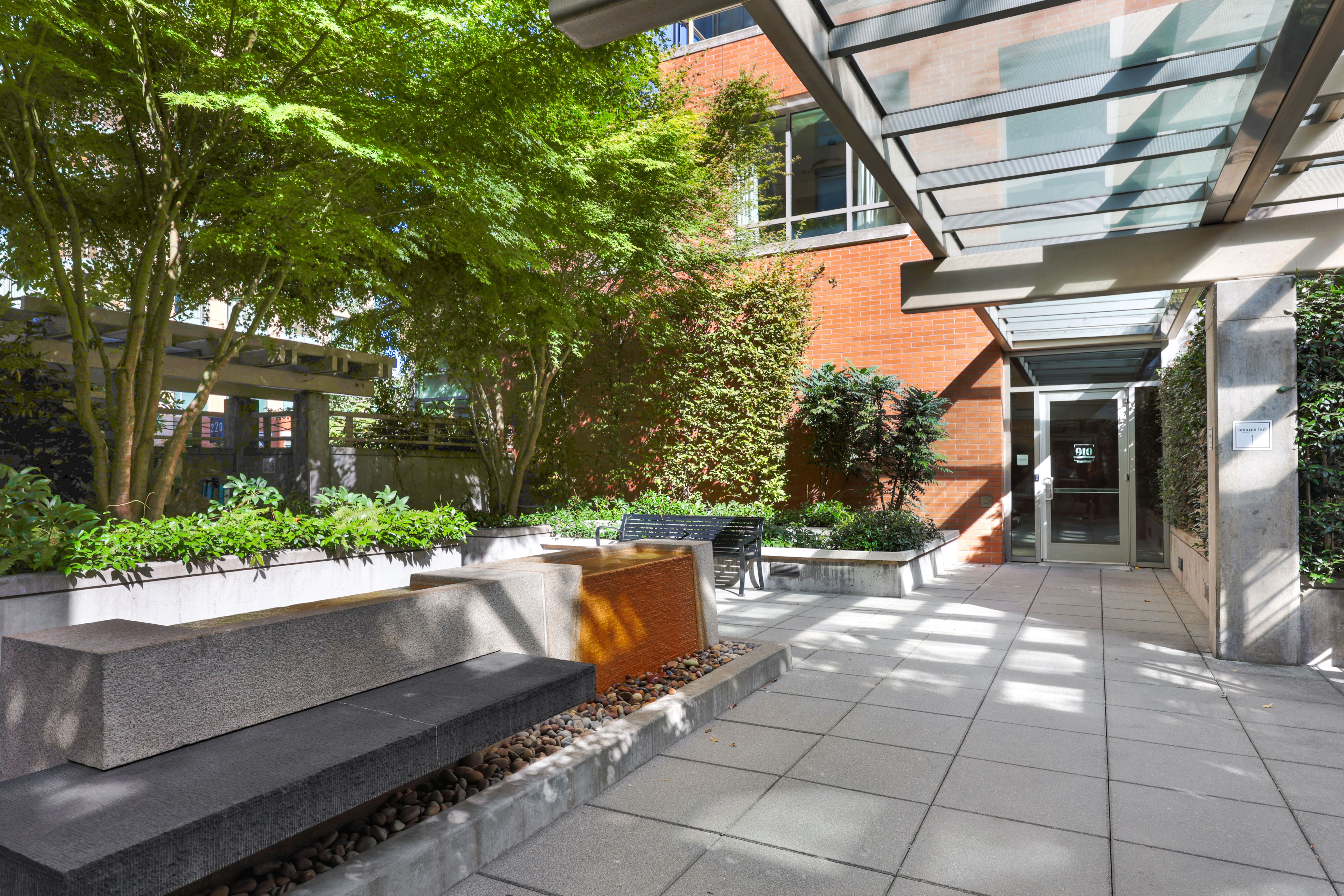  910 Lenora St Unit #702, Seattle, WA 98121 - 物件實景