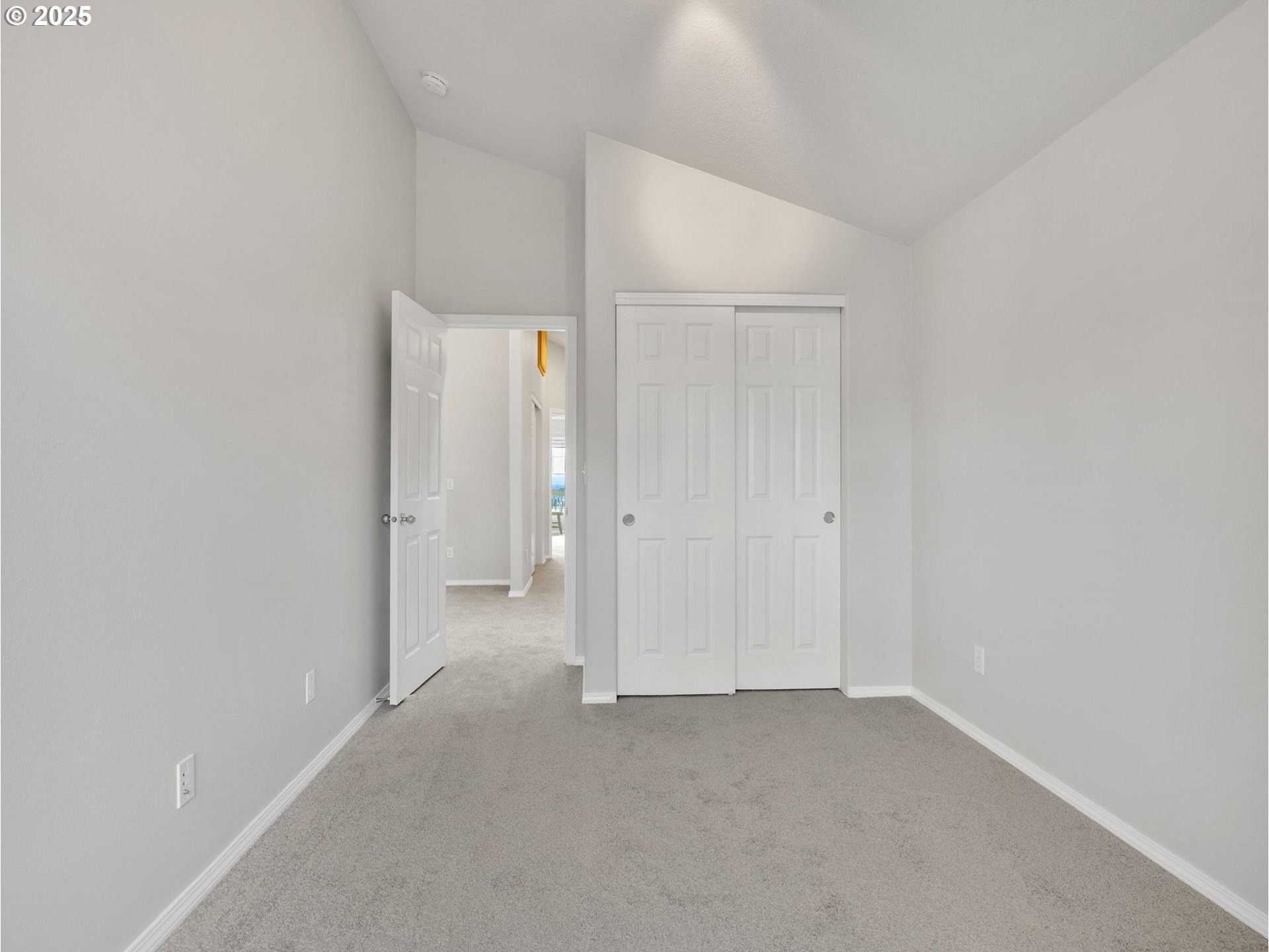 West Linn, Oregon, 97068, United States, 3 Bedrooms Bedrooms, ,3 BathroomsBathrooms,Residential,For Sale,1950039