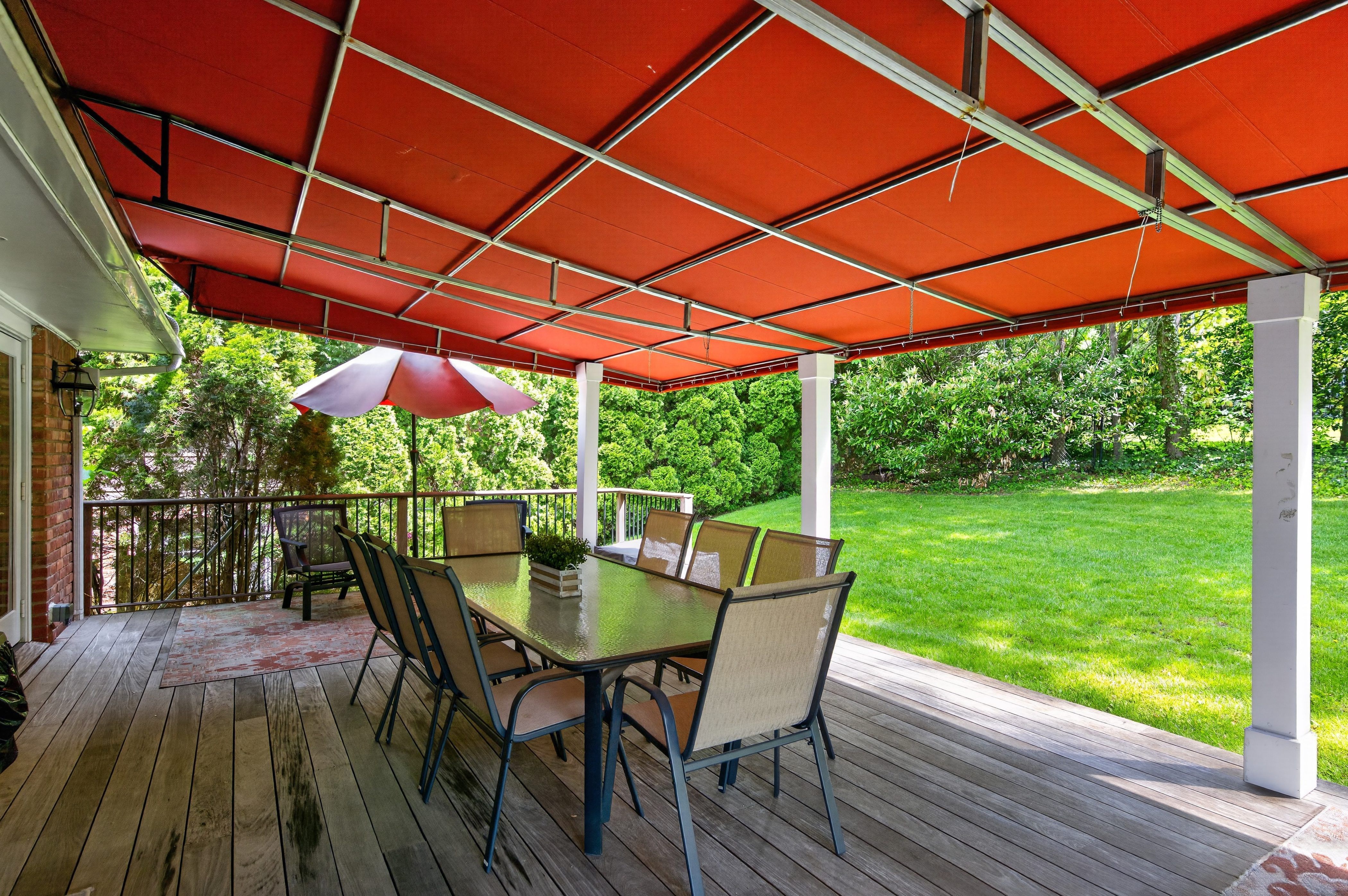  112 The Intervale, Roslyn Estates, NY 11576 - 物件實景