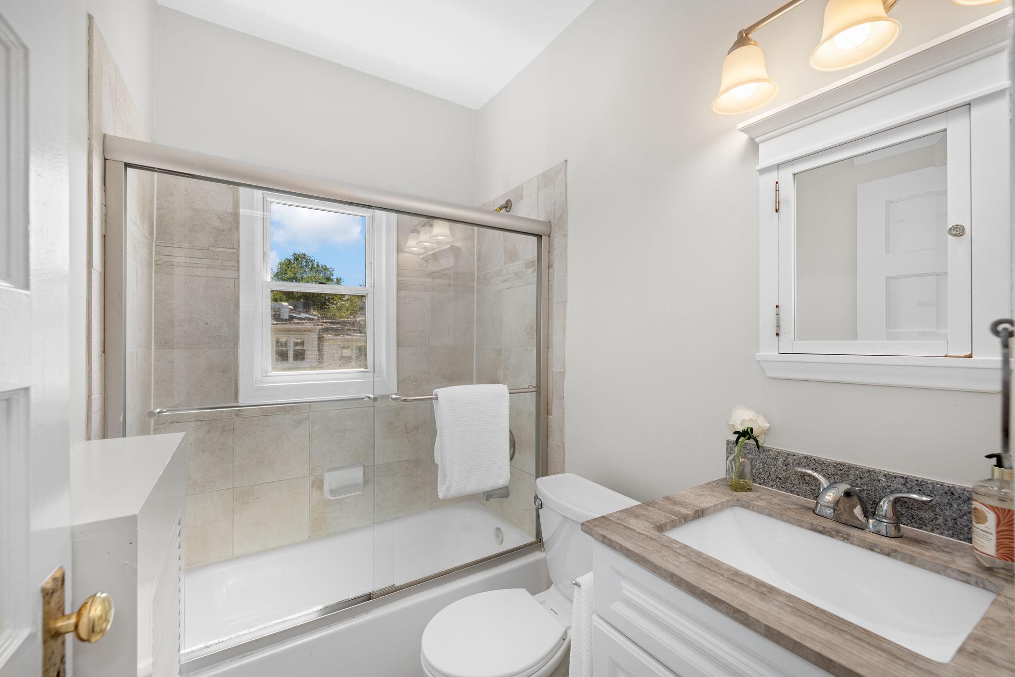  3810 Beecher Street NW, Washington, DC, 20007 - 物件實景