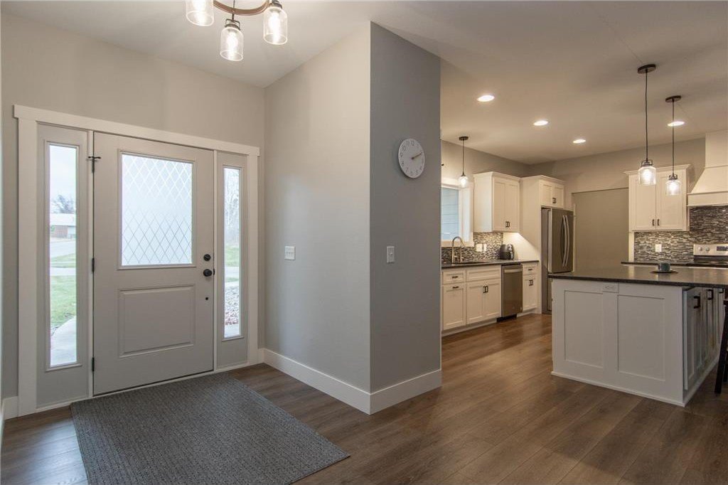 East Gull Lake, Minnesota, 56401, United States, 3 Bedrooms Bedrooms, ,1 BathroomBathrooms,Residential,For Sale,1928122