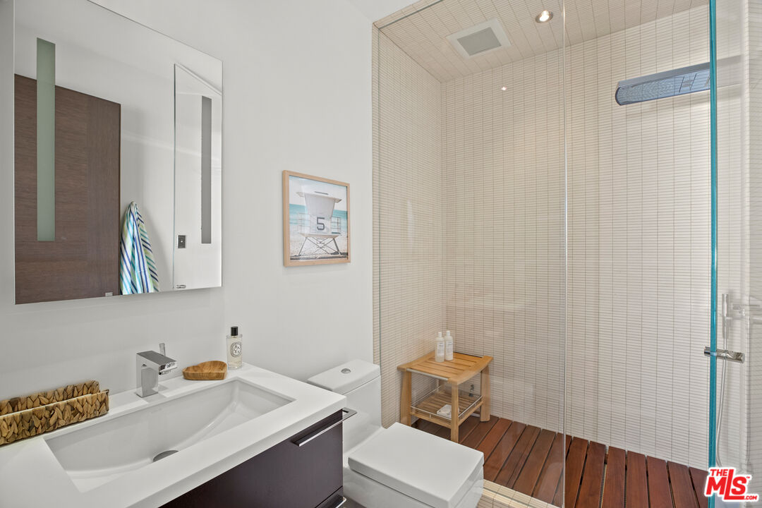 Malibu, California, 90265, United States, 3 Bedrooms Bedrooms, ,4 BathroomsBathrooms,Residential,For Sale,1746173