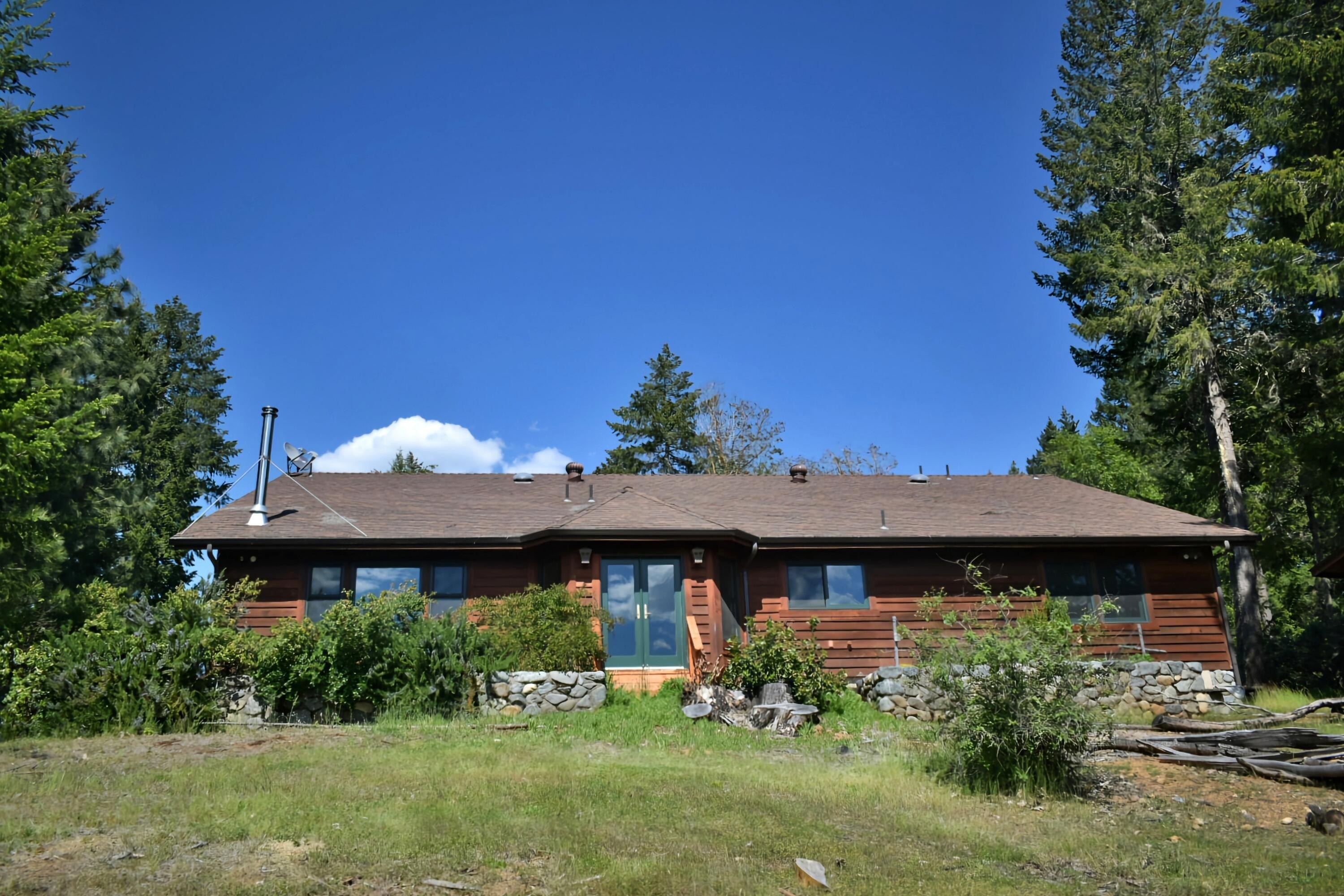 Cave Junction, Oregon, 97523, United States, 3 Bedrooms Bedrooms, ,3 BathroomsBathrooms,Residential,For Sale,1975674