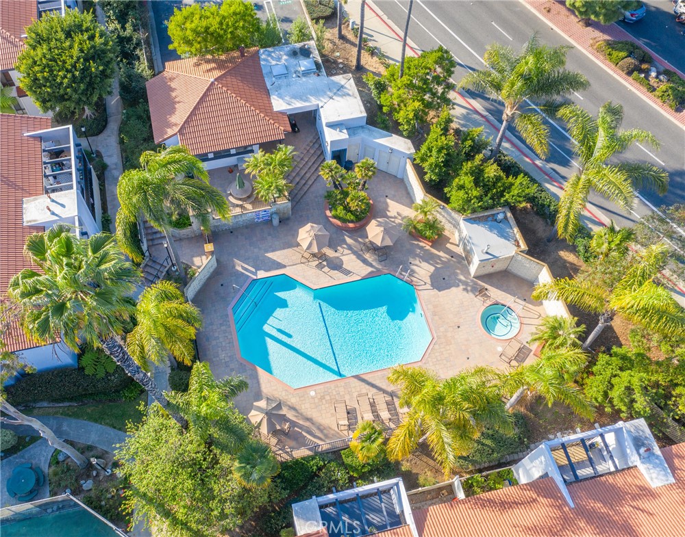 Huntington Beach, California, 92648, United States, 1 Bedroom Bedrooms, ,1 BathroomBathrooms,Residential,For Sale,1969398