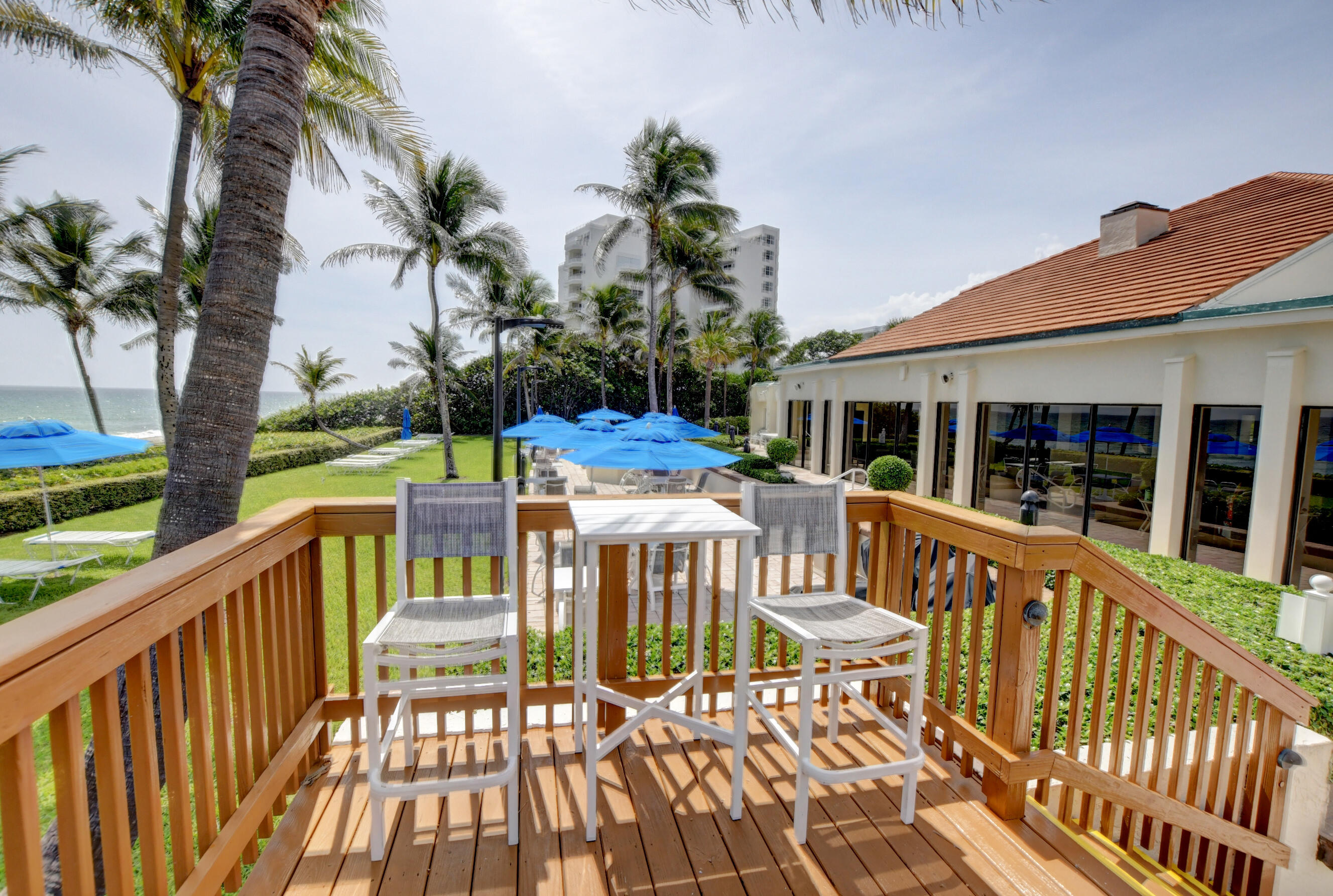 Highland Beach, Florida, 33487, United States, 2 Bedrooms Bedrooms, ,2 BathroomsBathrooms,Residential,For Sale,1907746